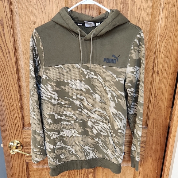 Puma Other - PUMA Men's Green Camo Hoodie